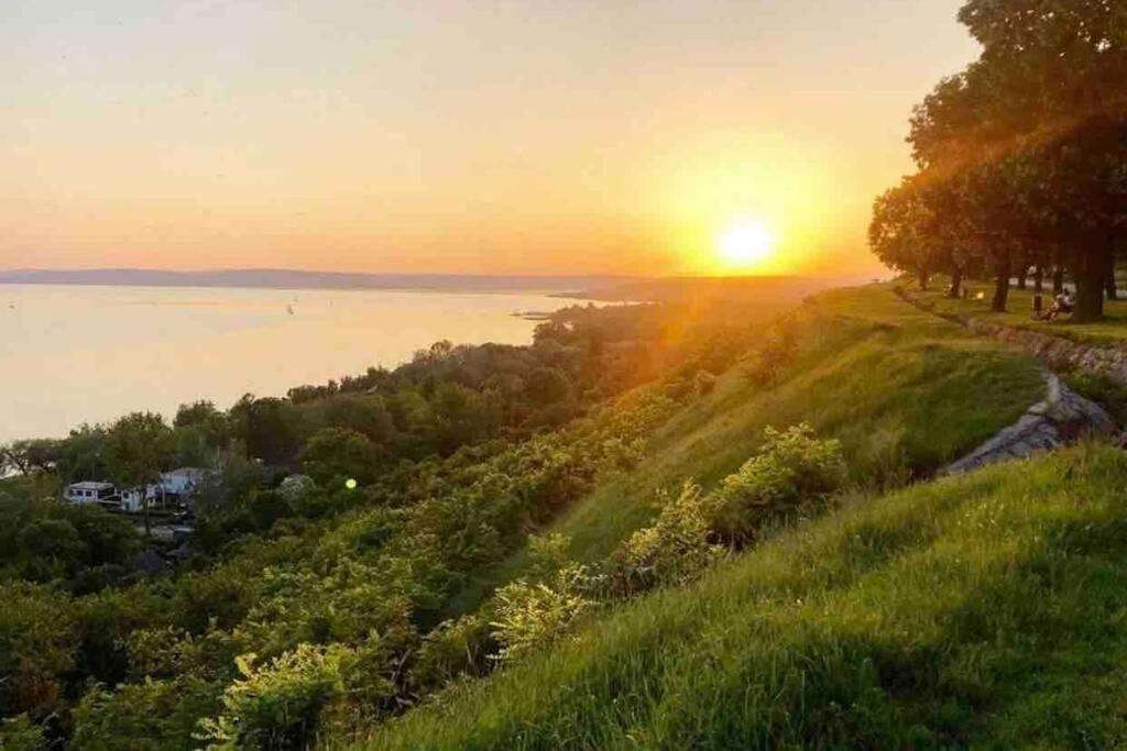 The Blue Cottage Akarattya Balatonkenese Esterno foto
